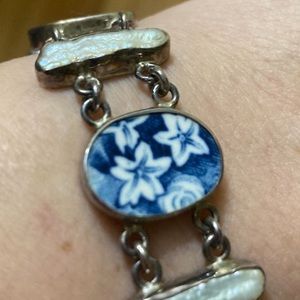 Jessica Lee Designs. Bracelet made from upcycled porcelain & Freshwater pearls